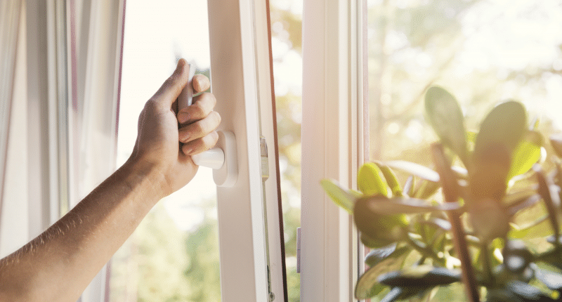 Čisti zrak kroz svakodnevno prozračivanje doma